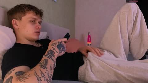 Snapshot of talkinghead7 chatting on October 28, 5:48 pm Colin online show from October 28, 5:48 pm