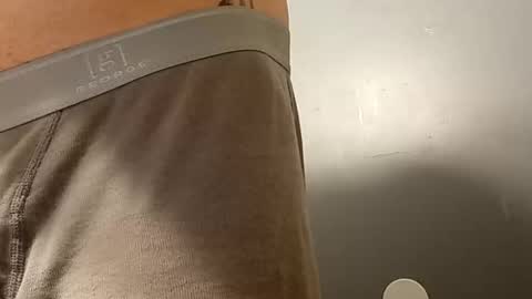 Snapshot of tallcleancuthung chatting on April 27, 12:47 pm Tallcleancuthung online show from April 27, 12:47 pm