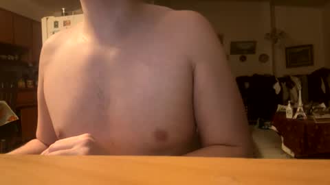 Snapshot of tallhandsomehung69 chatting on November 18, 4:39 am tallhandsomehung69 online show from November 18, 4:39 am