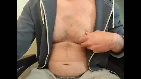 Snapshot of talljay91 chatting on April 26, 5:54 pm Just ask for it online show from April 26, 5:54 pm