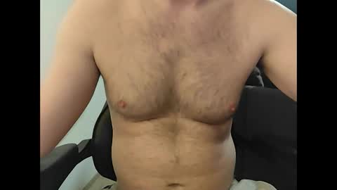 Snapshot of talljay91 chatting on May 1, 9:19 pm Just ask for it online show from May 1, 9:19 pm