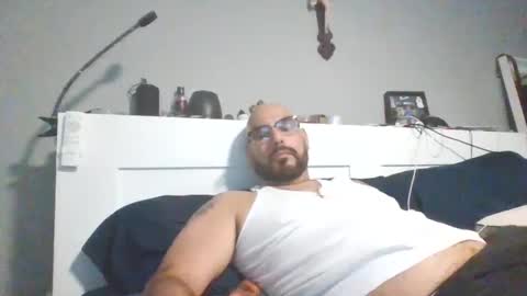 Snapshot of talllatino310 chatting on October 12, 11:26 pm talllatino310 online show from October 12, 11:26 pm