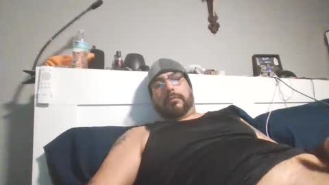 Snapshot of talllatino310 chatting on October 14, 6:09 pm talllatino310 online show from October 14, 6:09 pm