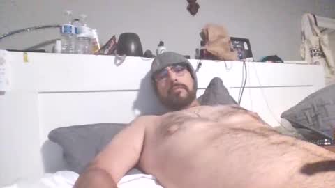 Snapshot of talllatino310 chatting on April 23, 6:43 pm talllatino310 online show from April 23, 6:43 pm