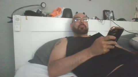 Snapshot of talllatino310 chatting on May 14, 7:31 pm talllatino310 online show from May 14, 7:31 pm