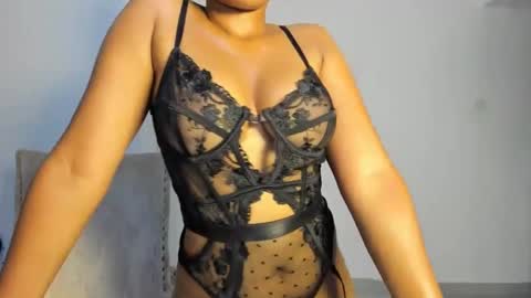 Snapshot of tallswipee chatting on March 9, 1:48 pm Jade online show from March 9, 1:48 pm