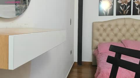 Snapshot of tamar4_f00x chatting on June 17, 12:50 pm Hi im sara online show from June 17, 12:50 pm