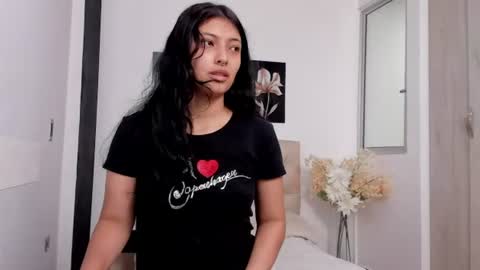 Snapshot of tamar4_f00x chatting on July 24, 1:09 pm Hi im sara online show from July 24, 1:09 pm