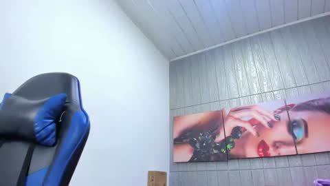 Snapshot of tamara_bloom chatting on June 10, 8:41 pm Tamara online show from June 10, 8:41 pm