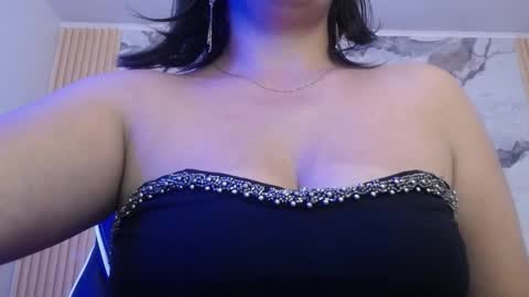 Snapshot of tamara_ch1 chatting on November 15, 5:38 am tamara_ch1 online show from November 15, 5:38 am
