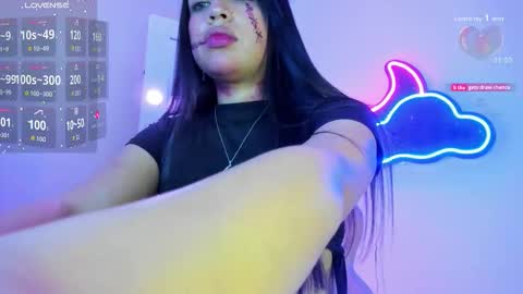 Snapshot of tamara_marquez chatting on October 22, 8:25 am SOFIA  online show from October 22, 8:25 am