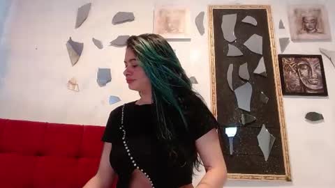 Snapshot of tamara_reyna chatting on July 11, 6:43 pm Tammy Modelo independiente YEAH online show from July 11, 6:43 pm