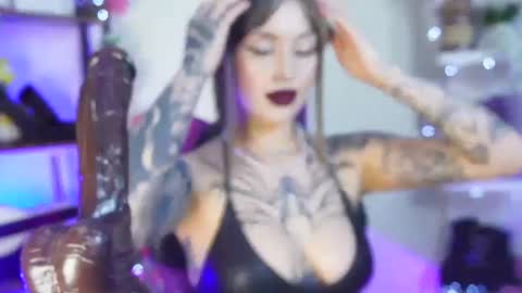 Cami 3 online show from March 8, 4:12 am