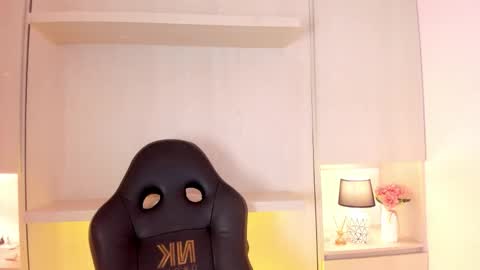 Snapshot of tamarazaki chatting on November 1, 7:38 pm Tami online show from November 1, 7:38 pm