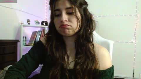 Snapshot of tami_ramirez__ chatting on February 21, 10:37 pm Tami online show from February 21, 10:37 pm