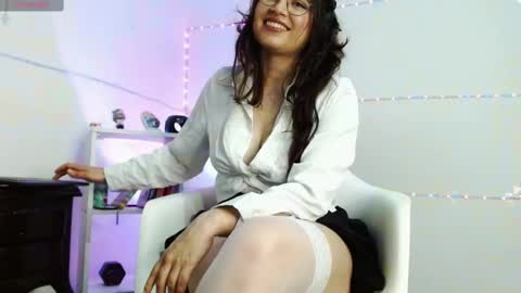 Snapshot of tami_ramirez__ chatting on March 2, 11:53 pm Tami online show from March 2, 11:53 pm