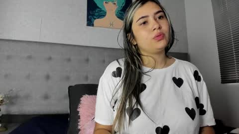 Snapshot of tami_vega chatting on December 17, 11:28 am Tamy Vega online show from December 17, 11:28 am