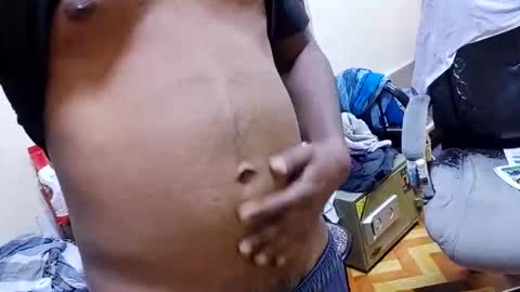 Snapshot of tamilan_da75 chatting on December 31, 2:47 pm tamilan_da75 online show from December 31, 2:47 pm