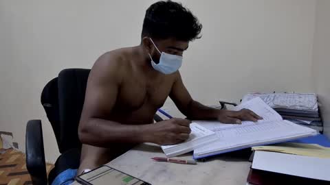 Snapshot of tamilan_da75 chatting on January 1, 2:41 am tamilan_da75 online show from January 1, 2:41 am