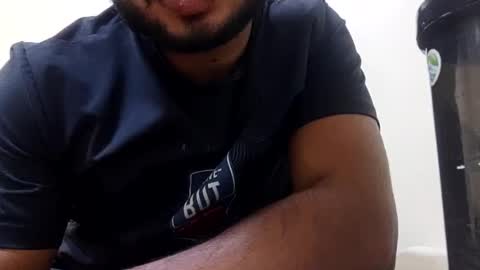 Snapshot of tamilan_da75 chatting on January 4, 1:42 pm tamilan_da75 online show from January 4, 1:42 pm