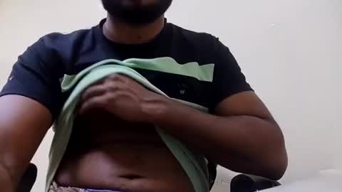 Snapshot of tamilan_da75 chatting on January 5, 2:52 pm tamilan_da75 online show from January 5, 2:52 pm