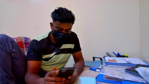 Snapshot of tamilan_da75 chatting on January 27, 8:29 am tamilan_da75 online show from January 27, 8:29 am