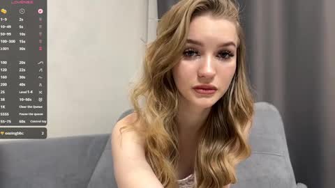 Melissa online show from April 20, 1:36 pm