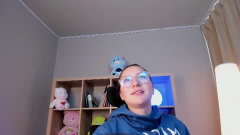tammy_bellini_ online show from July 8, 1:26 pm