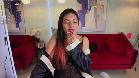 Snapshot of tammy_petit chatting on February 25, 6:47 am Tammy online show from February 25, 6:47 am