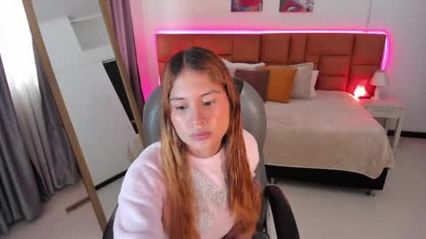 Snapshot of tamy_edwards chatting on May 7, 8:03 pm Tamy online show from May 7, 8:03 pm