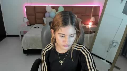 Snapshot of tamy_edwards chatting on May 12, 7:55 pm Tamy online show from May 12, 7:55 pm