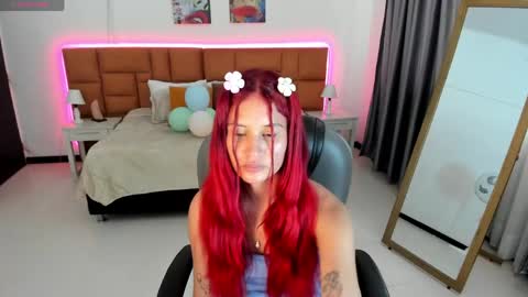 Snapshot of tamy_edwards chatting on May 23, 8:13 pm Tamy online show from May 23, 8:13 pm