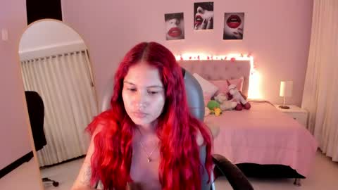 Snapshot of tamy_edwards chatting on June 7, 8:18 am Tamy online show from June 7, 8:18 am