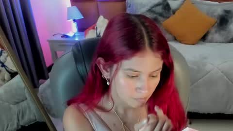 Snapshot of tamy_edwards chatting on June 26, 8:02 pm Tamy online show from June 26, 8:02 pm
