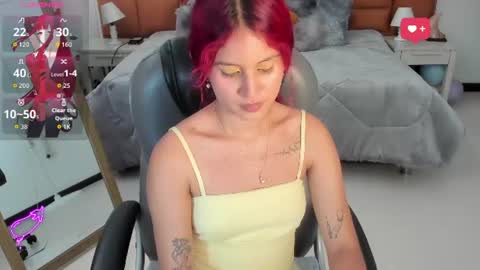 Snapshot of tamy_edwards chatting on July 4, 8:04 pm Tamy online show from July 4, 8:04 pm