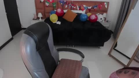 Snapshot of tamy_edwards chatting on July 10, 8:00 pm Tamy online show from July 10, 8:00 pm