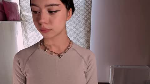 Melissa online show from May 9, 12:21 pm