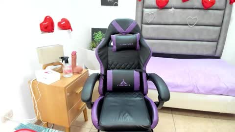 Tania  online show from February 23, 2:14 pm