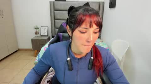 Snapshot of tania_duque chatting on July 29, 3:10 pm Tania online show from July 29, 3:10 pm
