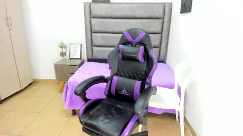 Snapshot of tania_duque chatting on July 31, 11:31 am Tania online show from July 31, 11:31 am
