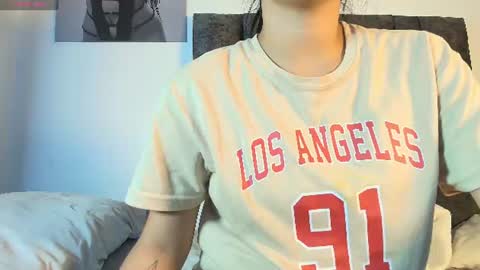 Snapshot of taniamilan chatting on June 24, 8:35 am Tania online show from June 24, 8:35 am