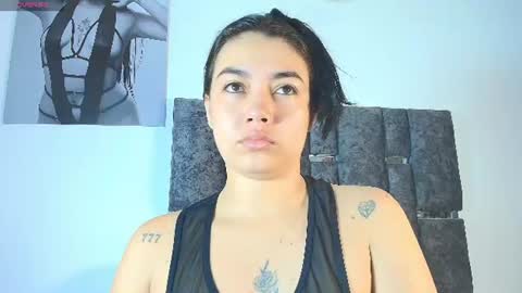 Snapshot of taniamilan chatting on July 17, 10:44 am Tania online show from July 17, 10:44 am