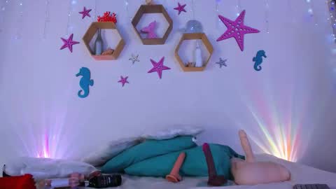 3 Tanisha 3 online show from December 1, 12:10 pm