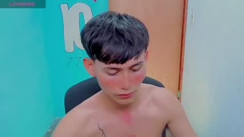 Snapshot of tanjiro_cute chatting on May 6, 3:02 am Andres online show from May 6, 3:02 am