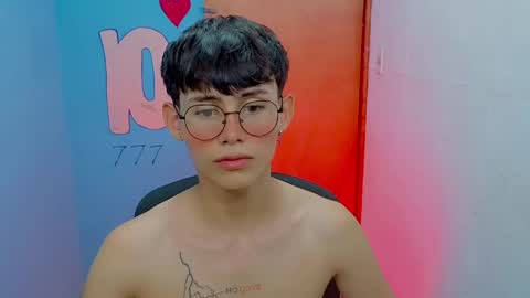 Snapshot of tanjiro_cute chatting on May 19, 11:11 pm Andres online show from May 19, 11:11 pm