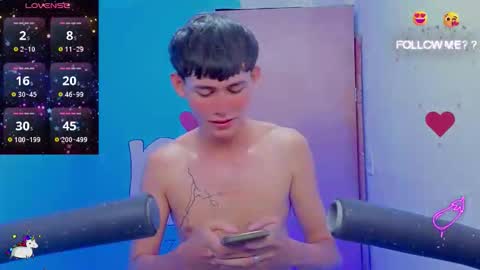 Snapshot of tanjiro_cute chatting on June 7, 4:05 am Andres online show from June 7, 4:05 am