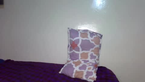 Snapshot of tannia004 chatting on December 12, 9:58 pm tania online show from December 12, 9:58 pm