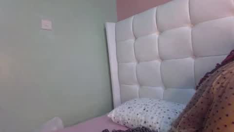 Snapshot of tannia004 chatting on January 9, 6:36 pm tania online show from January 9, 6:36 pm