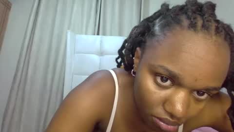 Snapshot of tannia004 chatting on March 1, 2:26 am tania online show from March 1, 2:26 am