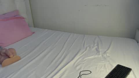 tania online show from March 12, 8:15 pm